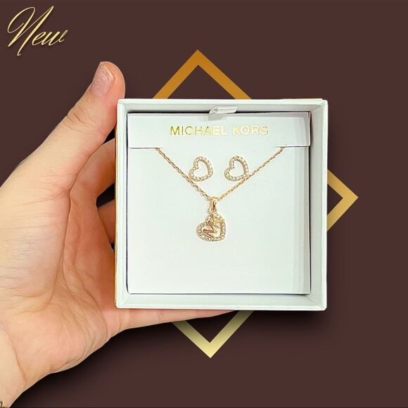 NWT Michael Kors Set Of Gold Tone Crystal Heart Shape Mk Necklace & Earrings MKJ - Picture 3 of 3